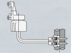 Horizontal L-shaped insulators (with flange)